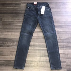 Levi jeans